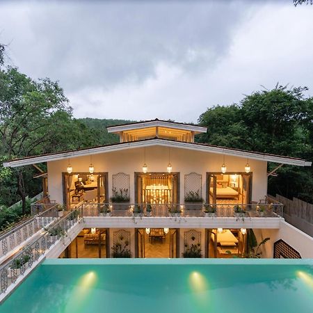 Lohonostays Estate De Escobar Goa Vieja Exterior foto